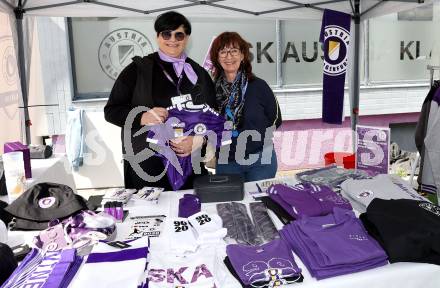 Fussball Bundesliga. SK Austria Klagenfurt gegen WSG Tirol. Rahmenprogramm, Autogrammstunde Martin Hinteregger. Klagenfurt, am 10.5.2025.
Foto: Kuess
www.qspictures.net
---
pressefotos, pressefotografie, kuess, qs, qspictures, sport, bild, bilder, bilddatenbank
