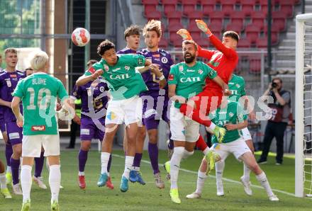FFussball Bundesliga. SK Austria Klagenfurt gegen WSG Tirol. Thorsten Mahrer,  (Austria Klagenfurt), Lukas Hinterseer, Adam Stejskal  (Tirol). Klagenfurt, am 10.5.2025.
Foto: Kuess
www.qspictures.net
---
pressefotos, pressefotografie, kuess, qs, qspictures, sport, bild, bilder, bilddatenbank