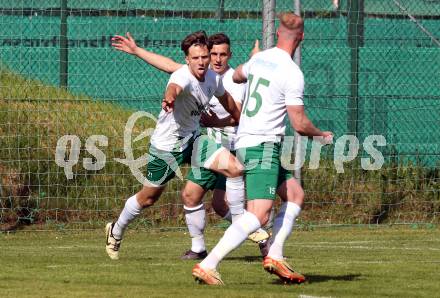 Fussball Kaerntner Liga. Bleiburg gegen Voelkermarkt.  Torjubel Oliver Kuester,  (Voelkermarkt). Bleiburg, am 17.5.2025.
Foto: Kuess
---
pressefotos, pressefotografie, kuess, qs, qspictures, sport, bild, bilder, bilddatenbank