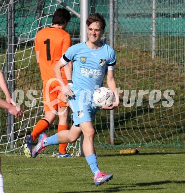 Fussball Kaerntner Liga. Bleiburg gegen Voelkermarkt. Torjubel Maximilian Trappitsch  (Bleiburg),  Bleiburg, am 17.5.2025.
Foto: Kuess
---
pressefotos, pressefotografie, kuess, qs, qspictures, sport, bild, bilder, bilddatenbank