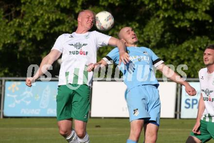 Fussball Kaerntner Liga. Bleiburg gegen Voelkermarkt.  Nikola Tolimir (Bleiburg),   Matthias Maierhofer (Voelkermarkt). Bleiburg, am 17.5.2025.
Foto: Kuess
---
pressefotos, pressefotografie, kuess, qs, qspictures, sport, bild, bilder, bilddatenbank