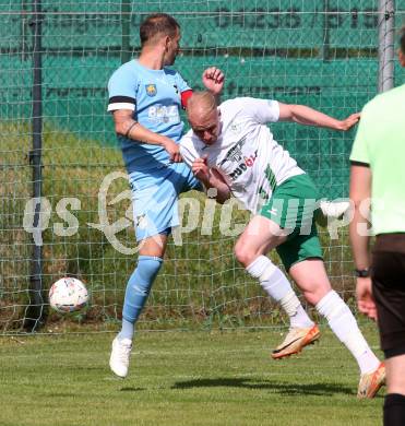 Fussball Kaerntner Liga. Bleiburg gegen Voelkermarkt.  Patrick Paul Oswaldi  (Bleiburg),  Matthias Maierhofer  (Voelkermarkt). Bleiburg, am 17.5.2025.
Foto: Kuess
---
pressefotos, pressefotografie, kuess, qs, qspictures, sport, bild, bilder, bilddatenbank