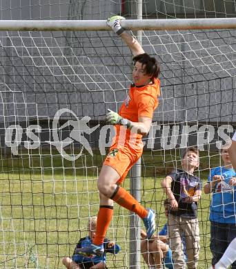 Fussball Kaerntner Liga. Bleiburg gegen Voelkermarkt.  Florian Alexander Zitterer  (Voelkermarkt). Bleiburg, am 17.5.2025.
Foto: Kuess
---
pressefotos, pressefotografie, kuess, qs, qspictures, sport, bild, bilder, bilddatenbank