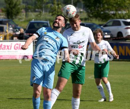 Fussball Kaerntner Liga. Bleiburg gegen Voelkermarkt. Dominik Peketz  (Bleiburg),  Lukas Urnik  (Voelkermarkt). Bleiburg, am 17.5.2025.
Foto: Kuess
---
pressefotos, pressefotografie, kuess, qs, qspictures, sport, bild, bilder, bilddatenbank