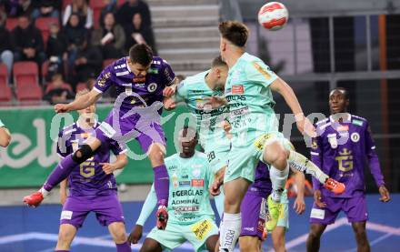 Fussball Bundesliga. SK Austria Klagenfurt gegen Hartberg. David Toshevski,  (SK Austria Klagenfurt), Juergen Heil (Hartberg). Klagenfurt, am 23.5.2025.
Foto: Kuess
www.qspictures.net
---
pressefotos, pressefotografie, kuess, qs, qspictures, sport, bild, bilder, bilddatenbank