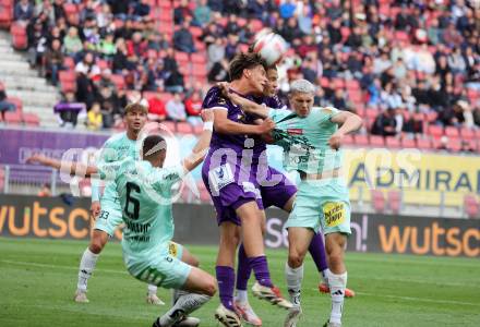 Fussball Bundesliga. SK Austria Klagenfurt gegen Hartberg. Matteo Kitz, Niklas Szerencsi (SK Austria Klagenfurt),  Elias Havel, Mateo Karamatic (Hartberg). Klagenfurt, am 23.5.2025.
Foto: Kuess
www.qspictures.net
---
pressefotos, pressefotografie, kuess, qs, qspictures, sport, bild, bilder, bilddatenbank