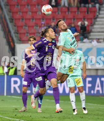 Fussball Bundesliga. SK Austria Klagenfurt gegen TSV Hartberg. Niklas Szerencsi (SK Austria Klagenfurt), Patrik Mijic (Hartberg). Klagenfurt, am 23.5.2025.
Foto: Kuess
www.qspictures.net
---
pressefotos, pressefotografie, kuess, qs, qspictures, sport, bild, bilder, bilddatenbank