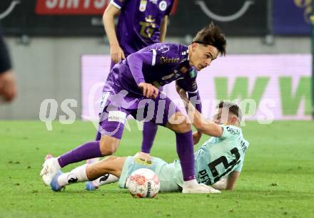 Fussball Bundesliga. SK Austria Klagenfurt gegen TSV Hartberg. Armin Karic (SK Austria Klagenfurt), Manuel Pfeifer  (Hartberg). Klagenfurt, am 23.5.2025.
Foto: Kuess
www.qspictures.net
---
pressefotos, pressefotografie, kuess, qs, qspictures, sport, bild, bilder, bilddatenbank