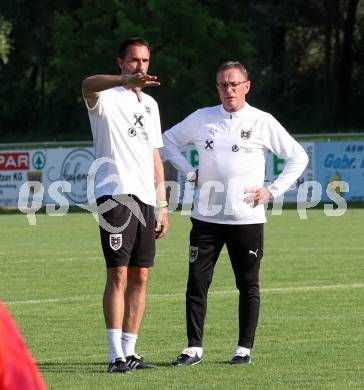 Fussball. Nachwuchsraining mit OEFB Teamchef Ralf Rangnick. Martin Stranzl, Ralf Rangnick. Wernberg, am 13.6.2025.
Foto: Kuess
---
pressefotos, pressefotografie, kuess, qs, qspictures, sport, bild, bilder, bilddatenbank