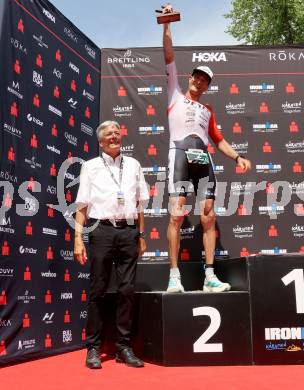 Ironman. Michael Weiss (AUT), LH Peter Kaiser. Klagenfurt, am 15.6.2025.
Foto: Kuess
www.qspictures.net
---
pressefotos, pressefotografie, kuess, qs, qspictures, sport, bild, bilder, bilddatenbank