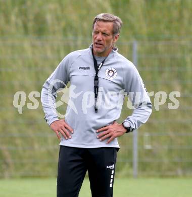 Fussball 2. Liga. Training SK Austria Klagenfurt. Trainer Rolf Landerl.  Klagenfurt, am 16.6.2025.
Foto: Kuess
---
pressefotos, pressefotografie, kuess, qs, qspictures, sport, bild, bilder, bilddatenbank