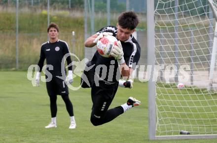 Fussball 2. Liga. Training SK Austria Klagenfurt.  Alexander Turkin. Klagenfurt, am 16.6.2025.
Foto: Kuess
---
pressefotos, pressefotografie, kuess, qs, qspictures, sport, bild, bilder, bilddatenbank