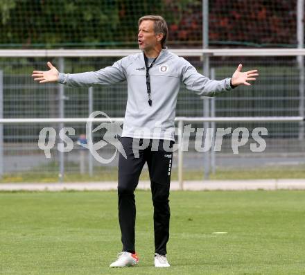 Fussball 2. Liga. Training SK Austria Klagenfurt.  Trainer Rolf Landerl. Klagenfurt, am 16.6.2025.
Foto: Kuess
---
pressefotos, pressefotografie, kuess, qs, qspictures, sport, bild, bilder, bilddatenbank