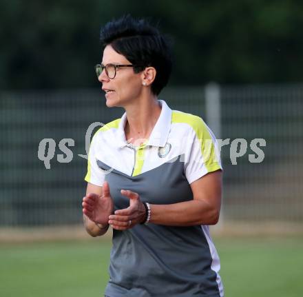 OEFB 2. Frauen Bundesliga Relegation Mitte. Kraig gegen SPG SV Zaunergroup Wallern / Krenglbach.  Trainerin Alissa Lamzari (Kraig),  Kraig, am 21.6.2025.
Foto: Kuess
www.qspictures.net
---
pressefotos, pressefotografie, kuess, qs, qspictures, sport, bild, bilder, bilddatenbank