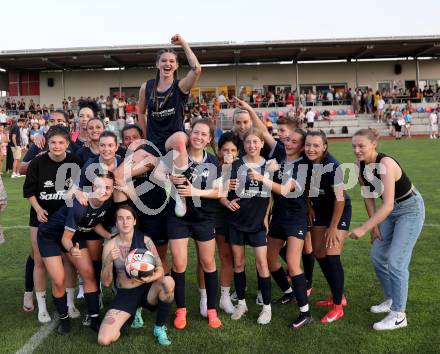 OEFB 2. Frauen Bundesliga Relegation Mitte. Kraig gegen SPG SV Zaunergroup Wallern / Krenglbach.  Meisterjubel Kraig. Kraig, am 21.6.2025.
Foto: Kuess


---
pressefotos, pressefotografie, kuess, qs, qspictures, sport, bild, bilder, bilddatenbank