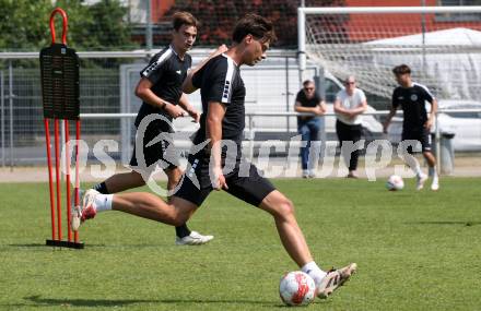 Fussball 2. Liga. Training SK Austria Klagenfurt. Matteo Kitz. Klagenfurt, am 23.6.2025.
Foto: Kuess
---
pressefotos, pressefotografie, kuess, qs, qspictures, sport, bild, bilder, bilddatenbank
