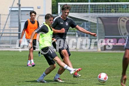 Fussball 2. Liga. Training SK Austria Klagenfurt. Tristan Schoppitsch, Matteo Kitz.  Klagenfurt, am 23.6.2025.
Foto: Kuess
---
pressefotos, pressefotografie, kuess, qs, qspictures, sport, bild, bilder, bilddatenbank