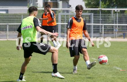 Fussball 2. Liga. Training SK Austria Klagenfurt. Dino Delic . Klagenfurt, am 23.6.2025.
Foto: Kuess
---
pressefotos, pressefotografie, kuess, qs, qspictures, sport, bild, bilder, bilddatenbank
