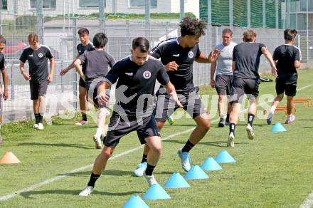 Fussball 2. Liga. Training SK Austria Klagenfurt.   Mario Ljevar, Naldo Aparecido Rodrigues. Klagenfurt, am 23.6.2025.
Foto: Kuess
---
pressefotos, pressefotografie, kuess, qs, qspictures, sport, bild, bilder, bilddatenbank