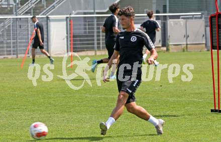 Fussball 2. Liga. Training SK Austria Klagenfurt. Dino Delic  . Klagenfurt, am 23.6.2025.
Foto: Kuess
---
pressefotos, pressefotografie, kuess, qs, qspictures, sport, bild, bilder, bilddatenbank