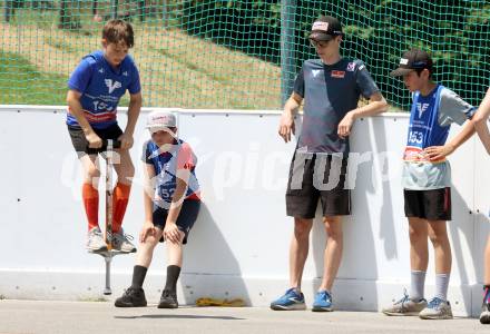 Schi Nordisch. Schispringen. Kinder Schanzencamp. Maximilian Ortner. Villach, am 21.6.2025.
Foto: Kuess
www.qspictures.net
---
pressefotos, pressefotografie, kuess, qs, qspictures, sport, bild, bilder, bilddatenbank