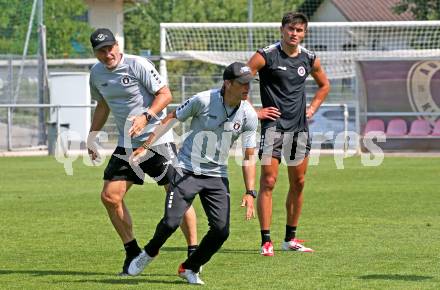 
Pictorial/Kuess

---
pressefotos, pressefotografie, kuess, qs, qspictures, sport, bild, bilder, bilddatenbank