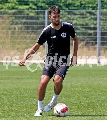 Fussball 2. Liga. Training SK Austria Klagenfurt.  Adem Mustafic. Klagenfurt, am 23.6.2025.
Foto: Kuess
---
pressefotos, pressefotografie, kuess, qs, qspictures, sport, bild, bilder, bilddatenbank