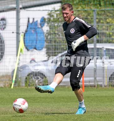 Fussball 2. Liga. Training SK Austria Klagenfurt. Manuel Kuttin. Klagenfurt, am 23.6.2025.
Foto: Kuess
---
pressefotos, pressefotografie, kuess, qs, qspictures, sport, bild, bilder, bilddatenbank