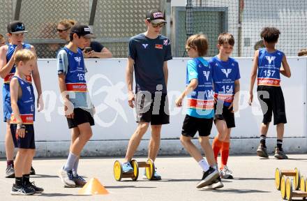 Schi Nordisch. Schispringen. Kinder Schanzencamp. Maximilian Ortner. Villach, am 21.6.2025.
Foto: Kuess
www.qspictures.net
---
pressefotos, pressefotografie, kuess, qs, qspictures, sport, bild, bilder, bilddatenbank
