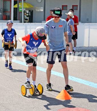 Schi Nordisch. Schispringen. Kinder Schanzencamp. Markus Mueller Villach, am 21.6.2025.
Foto: Kuess
www.qspictures.net
---
pressefotos, pressefotografie, kuess, qs, qspictures, sport, bild, bilder, bilddatenbank