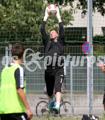 Fussball 2. Liga. Training SK Austria Klagenfurt. Manuel Kuttin. Klagenfurt, am 23.6.2025.
Foto: Kuess
---
pressefotos, pressefotografie, kuess, qs, qspictures, sport, bild, bilder, bilddatenbank