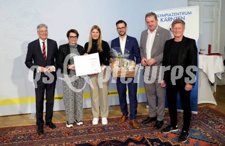 Empfang und Ehrung von Kaerntens erfolgreichen Wintersportlerinnen und -sportlern. LH Peter Kaiser, LR.in Beate Prettner, Nadine Fest, LR Sebastian Schuschnig, Dieter Moertl, Arno Arthofer. Klagenfurt, am 7.4.2025.
Foto: Kuess
www.qspictures.net
---
pressefotos, pressefotografie, kuess, qs, qspictures, sport, bild, bilder, bilddatenbank