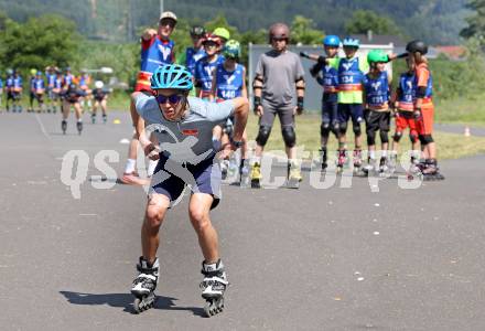 Schi Nordisch. Schispringen. Kinder Schanzencamp. Stefan Kraft. Villach, am 21.6.2025.
Foto: Kuess
www.qspictures.net
---
pressefotos, pressefotografie, kuess, qs, qspictures, sport, bild, bilder, bilddatenbank