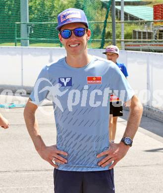 Schi Nordisch. Schispringen. Kinder Schanzencamp. Stefan Kraft. Villach, am 21.6.2025.
Foto: Kuess
www.qspictures.net
---
pressefotos, pressefotografie, kuess, qs, qspictures, sport, bild, bilder, bilddatenbank