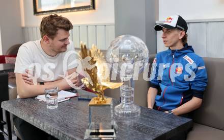 Schi Nordisch. Schispringen. Interview Daniel Tschofenig. Stefan Plieschnig, Daniel Tschofenig. Arnoldstein, am 9.5.2025.
Foto: Kuess
---
pressefotos, pressefotografie, kuess, qs, qspictures, sport, bild, bilder, bilddatenbank