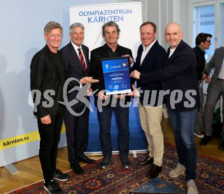 Empfang und Ehrung von Kaerntens erfolgreichen Wintersportlerinnen und -sportlern. Arno Arthofer, LH Peter Kaiser, Thomas Brandauer, Ulrich Zafoschnig, Walter Reichel. Klagenfurt, am 7.4.2025.
Foto: Kuess
www.qspictures.net
---
pressefotos, pressefotografie, kuess, qs, qspictures, sport, bild, bilder, bilddatenbank