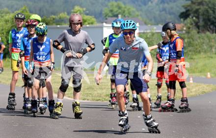 Schi Nordisch. Schispringen. Kinder Schanzencamp. Stefan Kraft. Villach, am 21.6.2025.
Foto: Kuess
www.qspictures.net
---
pressefotos, pressefotografie, kuess, qs, qspictures, sport, bild, bilder, bilddatenbank