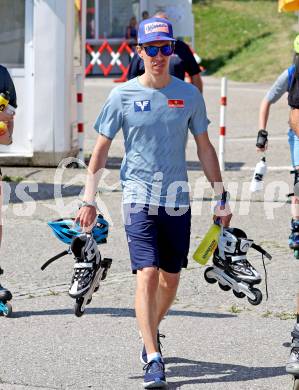 Schi Nordisch. Schispringen. Kinder Schanzencamp. Stefan Kraft. Villach, am 21.6.2025.
Foto: Kuess
www.qspictures.net
---
pressefotos, pressefotografie, kuess, qs, qspictures, sport, bild, bilder, bilddatenbank