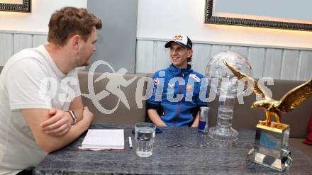 Schi Nordisch. Schispringen. Interview Daniel Tschofenig. Stefan Plieschnig, Daniel Tschofenig. Arnoldstein, am 9.5.2025.
Foto: Kuess
---
pressefotos, pressefotografie, kuess, qs, qspictures, sport, bild, bilder, bilddatenbank