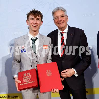 Empfang und Ehrung von Kaerntens erfolgreichen Wintersportlerinnen und -sportlern. Daniel Tschofenig, LH Peter Kaiser. Klagenfurt, am 7.4.2025.
Foto: Kuess
www.qspictures.net
---
pressefotos, pressefotografie, kuess, qs, qspictures, sport, bild, bilder, bilddatenbank
