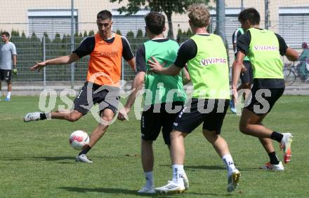 Fussball 2. Liga. Training SK Austria Klagenfurt. Mario Matkovic . Klagenfurt, am 23.6.2025.
Foto: Kuess
---
pressefotos, pressefotografie, kuess, qs, qspictures, sport, bild, bilder, bilddatenbank