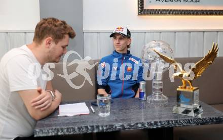 Schi Nordisch. Schispringen. Interview Daniel Tschofenig. Stefan Plieschnig, Daniel Tschofenig. Arnoldstein, am 9.5.2025.
Foto: Kuess
---
pressefotos, pressefotografie, kuess, qs, qspictures, sport, bild, bilder, bilddatenbank