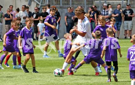 Fussball. Tag der offenen Tuer. Fussball Nachwuchs. 100 gegen 5. Matteo Kitz.  Klagenfurt, am 12.7.2025.
Foto: Kuess
www.qspictures.net
---
pressefotos, pressefotografie, kuess, qs, qspictures, sport, bild, bilder, bilddatenbank