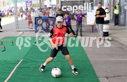 Fussball. Tag der offenen Tuer.   Klagenfurt, am 12.7.2025.
Foto: Kuess
www.qspictures.net
---
pressefotos, pressefotografie, kuess, qs, qspictures, sport, bild, bilder, bilddatenbank