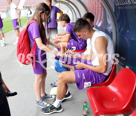 Fussball. Tag der offenen Tuer.   SK Austria Klagenfurt. Mario Matkovic. . Klagenfurt, am 12.7.2025.
Foto: Kuess
www.qspictures.net
---
pressefotos, pressefotografie, kuess, qs, qspictures, sport, bild, bilder, bilddatenbank