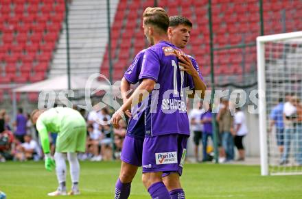 Fussball Testspiel. SK Austria Klagenfurt gegen KAC1909. Torjubel Marc Andre Schmerboeck, Alexander Ranacher (Klagenfurt). Klagenfurt, am 12.7.2025.
Foto: Kuess
www.qspictures.net
---
pressefotos, pressefotografie, kuess, qs, qspictures, sport, bild, bilder, bilddatenbank