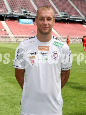 Fussball. Tag der offenen Tuer.   SK Austria Klagenfurt. Dressenpraesentation. Florian Jaritz. Klagenfurt, am 12.7.2025.
Foto: Kuess
www.qspictures.net
---
pressefotos, pressefotografie, kuess, qs, qspictures, sport, bild, bilder, bilddatenbank