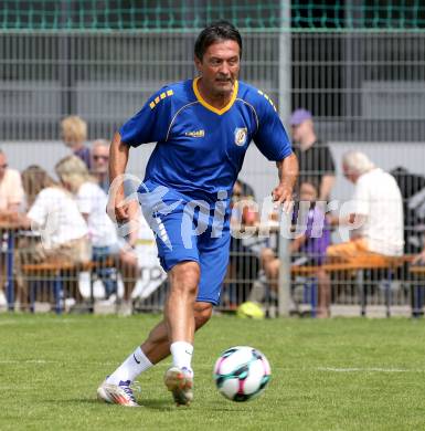 Fussball. Tag der offenen Tuer. Fussball Legenden. SK Austria Klagenfurt gegen KAC 1909. Almedin Hota  (Klagenfurt). Klagenfurt, am 12.7.2025.
Foto: Kuess
www.qspictures.net
---
pressefotos, pressefotografie, kuess, qs, qspictures, sport, bild, bilder, bilddatenbank