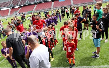 Fussball. Tag der offenen Tuer. Klagenfurt, am 12.7.2025.
Foto: Kuess
www.qspictures.net
---
pressefotos, pressefotografie, kuess, qs, qspictures, sport, bild, bilder, bilddatenbank