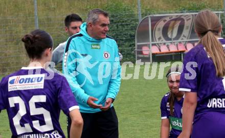 Fussball. Tag der offenen Tuer. Fussball Frauen. SK Austria Klagenfurt/Carinthian Hornets gegen KAC1909.  Trainer Robert Micheu. Klagenfurt, am 12.7.2025.
Foto: Kuess
www.qspictures.net
---
pressefotos, pressefotografie, kuess, qs, qspictures, sport, bild, bilder, bilddatenbank